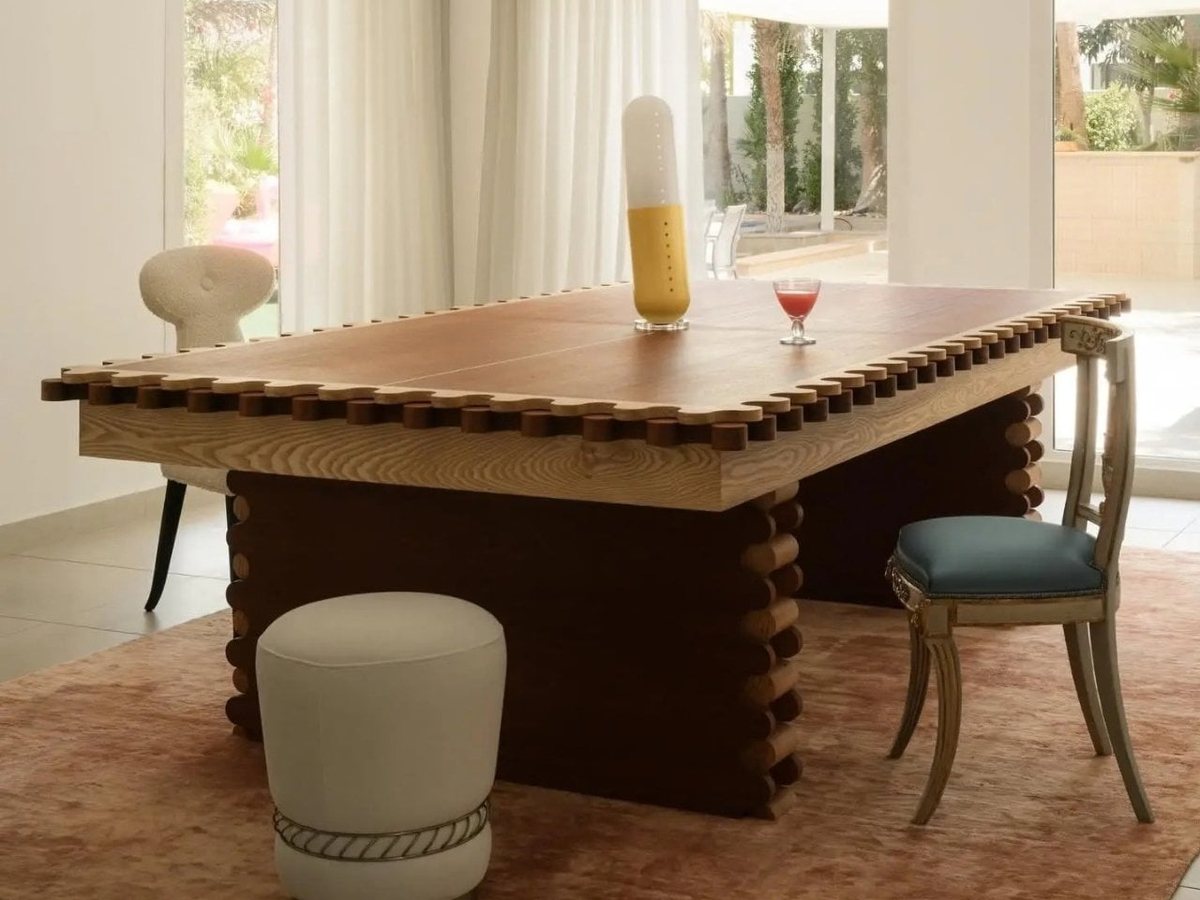 Un tavolo, tre giochi: il design che elimina la sala giochi