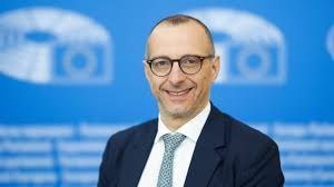 Il Parlamento Ue revoca l'immunità a Matteo Ricci su sua richiesta