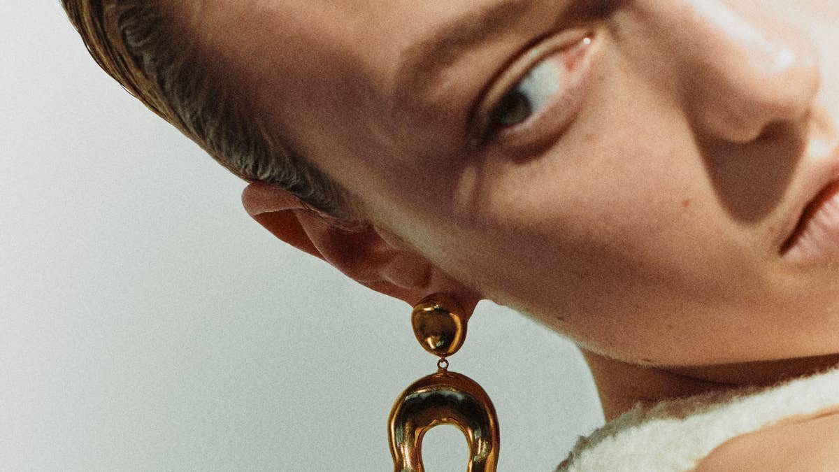 AGMES Jewelry cerca un coordinatore marketing e social media a tempo pieno a New York