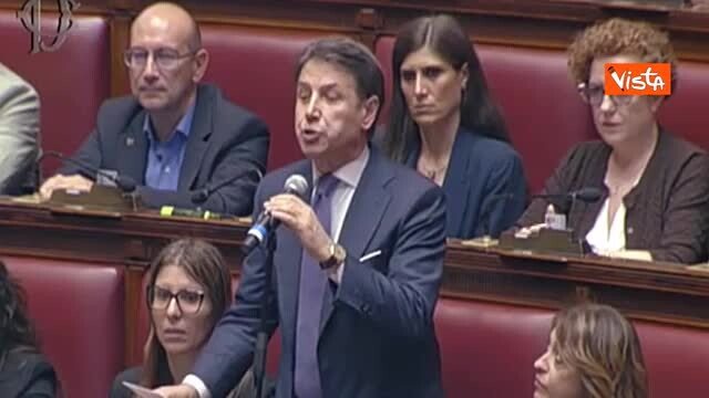 Chat Delmastro, Bagarre in Aula alla Camera durante intervento Conte, deputato di FdI allontanato
