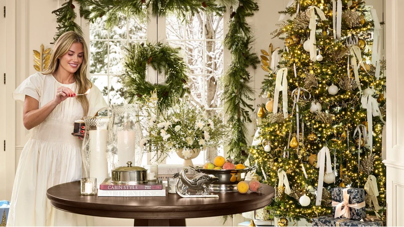 Shea McGee lancia l'albero di Natale 2026: amaranto, perle e agrumi