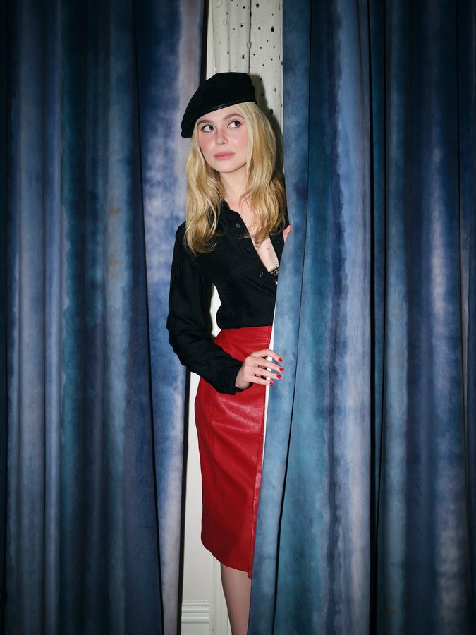 Elle Fanning celebra gli 85 anni di Coach alla New York Fashion Week