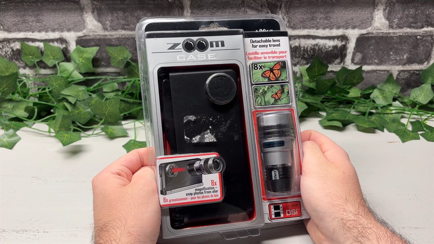 Nyko lanciò per il Nintendo DSi un obiettivo zoom 8x