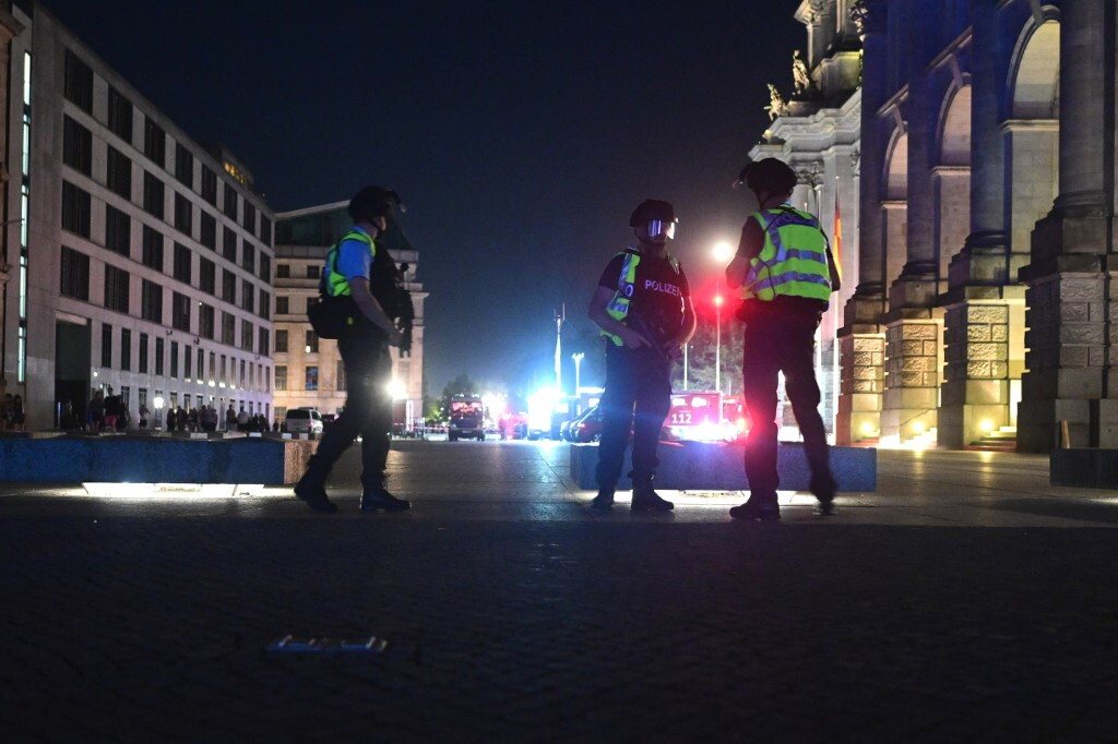 Attentato a Berlino: auto sulla folla al Gay Pride, almeno un morto e 15 feriti