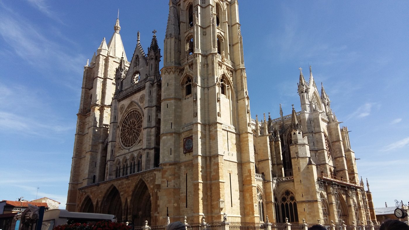 León, l’arcivescovo avverte sull’interesse per occultismo e satanismo