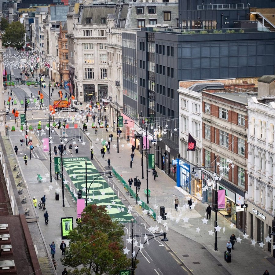 Oxford Street a Londra chiusa al traffico per la prima fase della pedonalizzazione