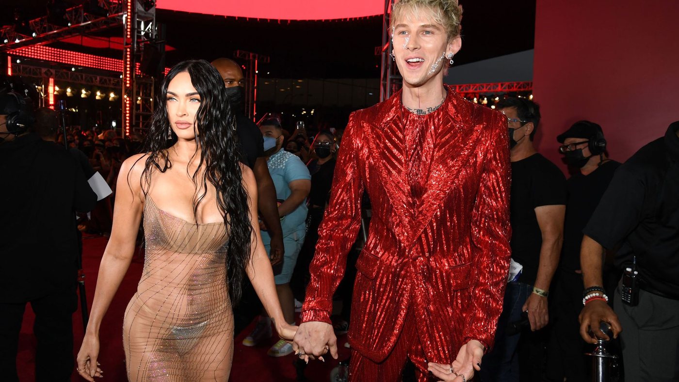 I vestiti trasparenti dei VMA che ancora oggi fanno discutere