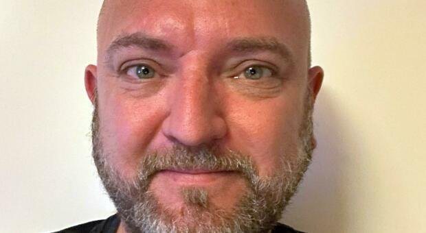 Davide Di Lernia, figlio di Leone, morto in un incidente in moto a Milano: il dolore di Radio 105